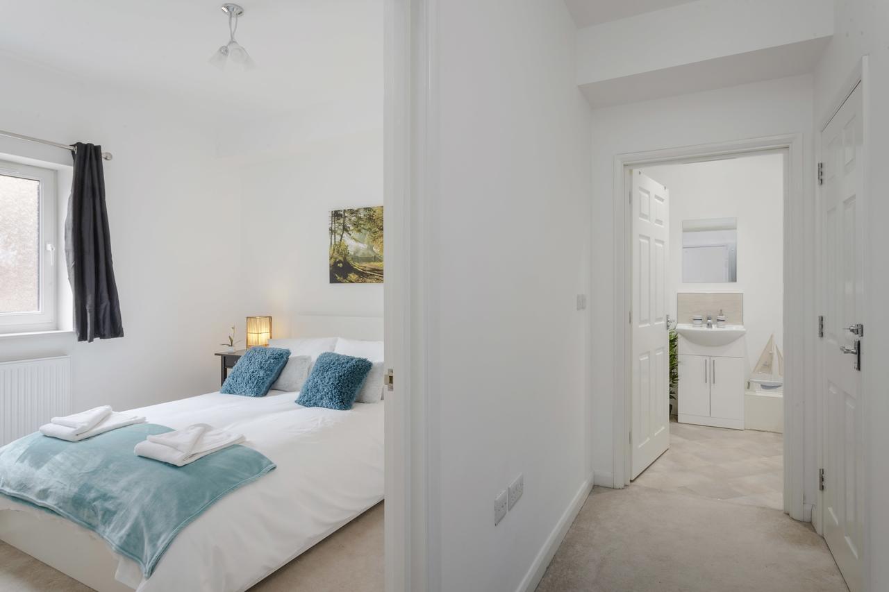 1 Bed Apt Sleeps 4 Luton  Zewnętrze zdjęcie